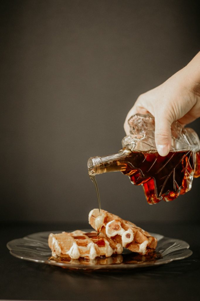 100ml Glass Maple Leaf
